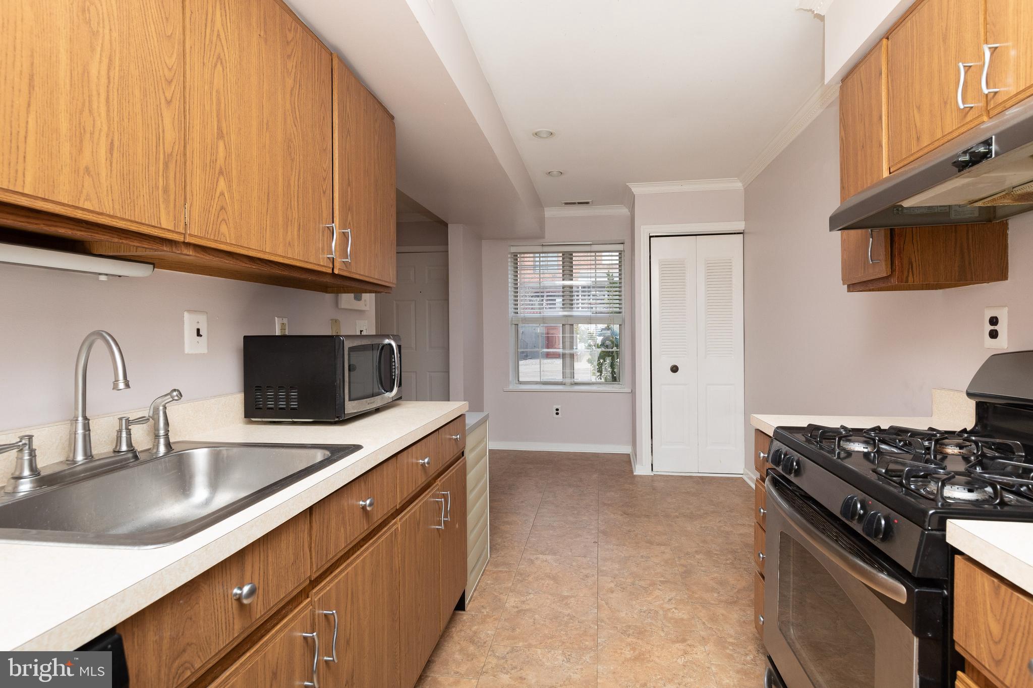 305 Ripka Street, Unit A Philadelphia, PA 19128 - Photo 9 of 26 Kitchen