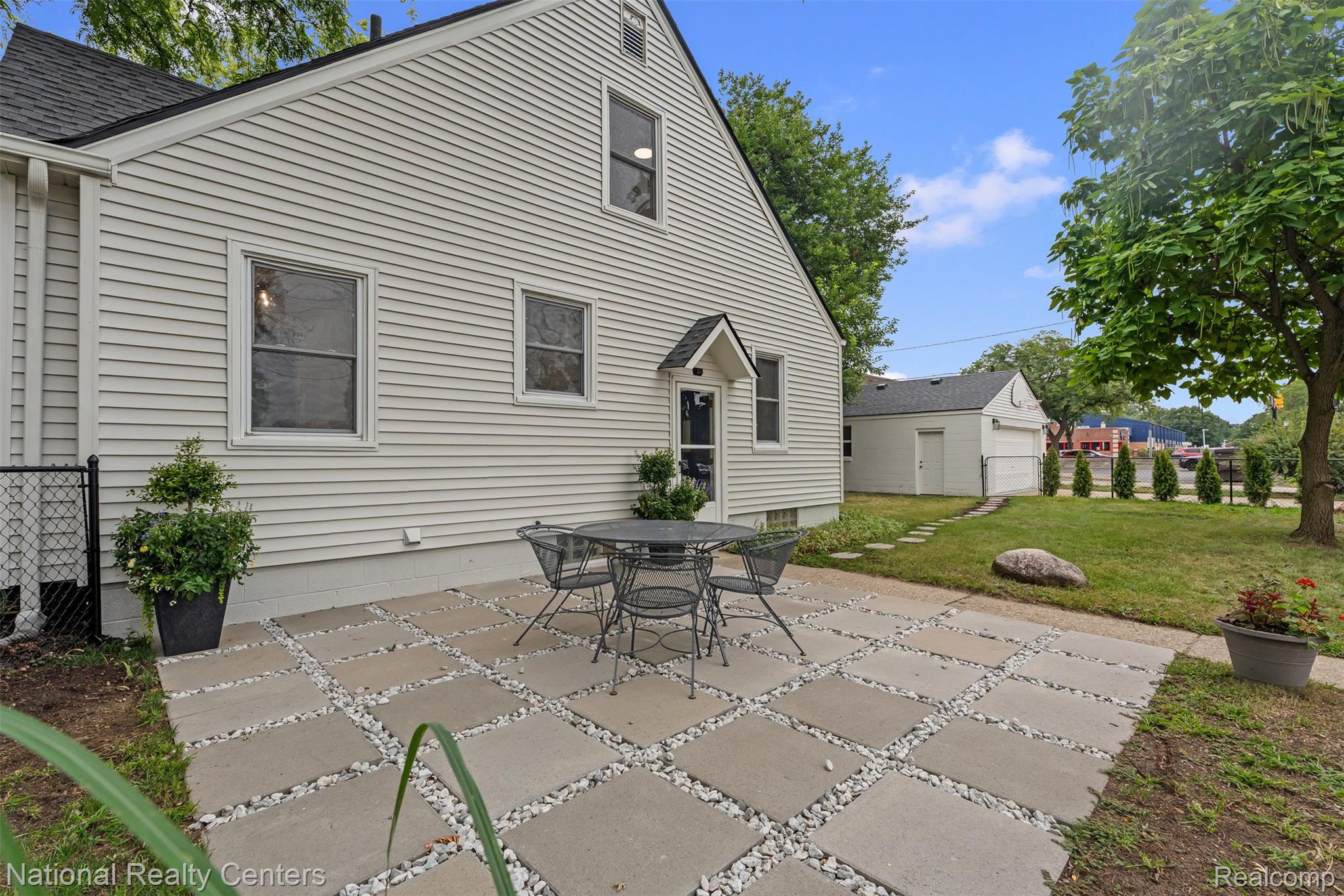 2616 Kenmore Road Berkley, MI 48072 - Photo 30 of 39 Kenmore-13.jpg