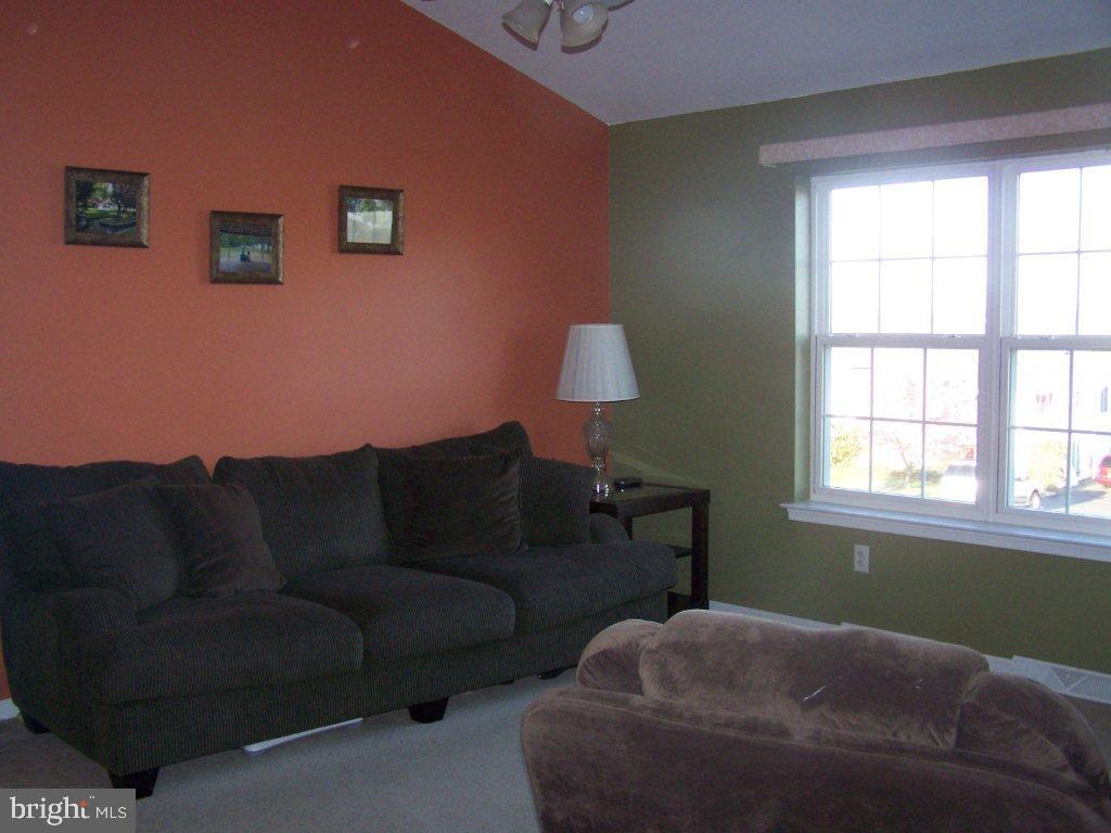 2058 Sheaffer Road Elizabethtown, PA 17022 - Photo 3 of 12