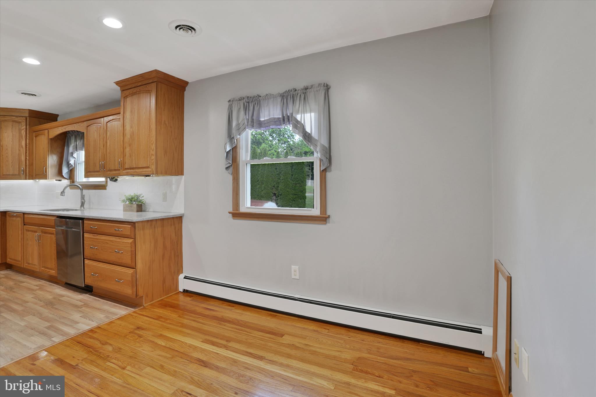737 Range End Road Dillsburg, PA 17019 - Photo 10 of 40