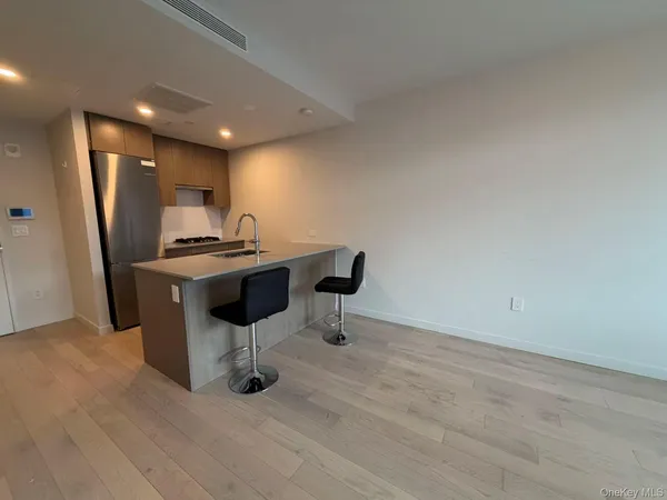 $2,800 | 131-02 40th Road, Unit 7O | Flushing