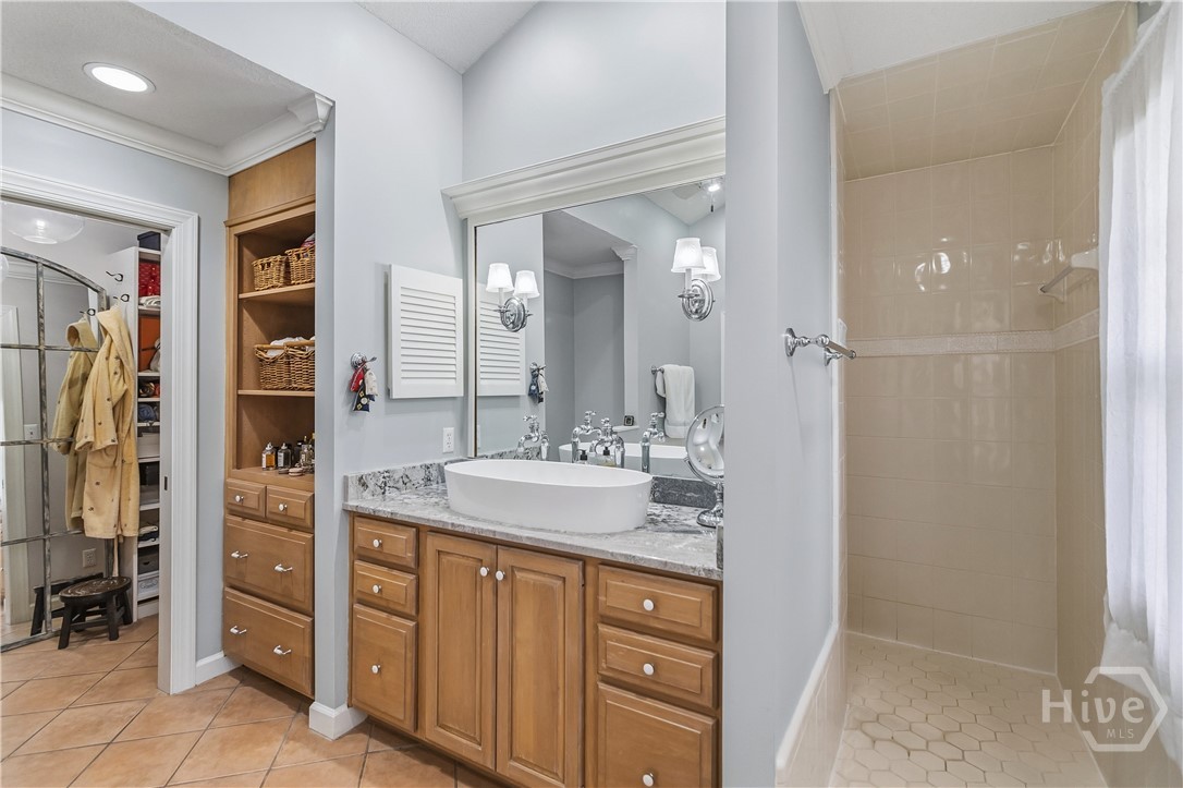 41 Grimball Point Road Savannah, GA 31406 - Photo 28 of 53 Primary Bathroom - Upper