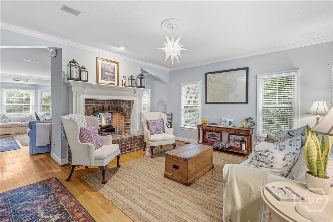 41 Grimball Point Road Savannah, GA 31406 - Photo 6 of 53 Living Room