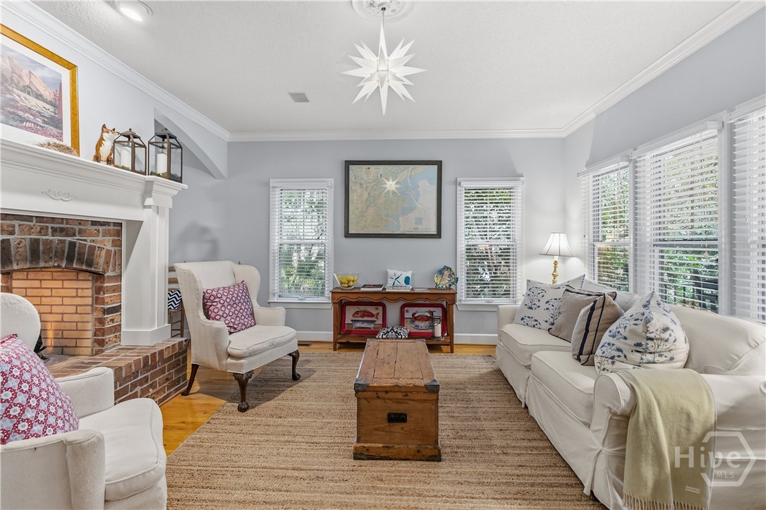 41 Grimball Point Road Savannah, GA 31406 - Photo 7 of 53 Living Room