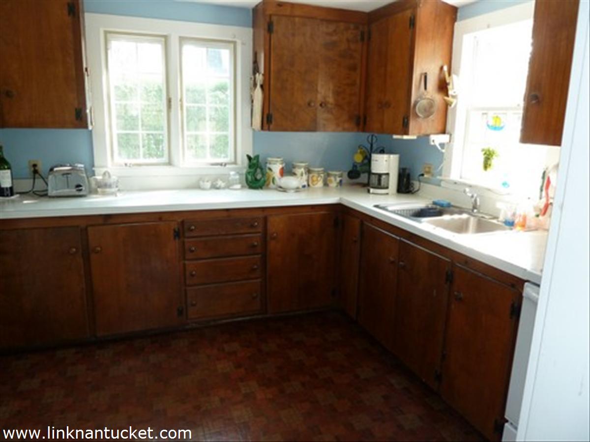 1 Derrymore Road Nantucket, MA 02554 - Photo 5 of 11 Gallery Image 5