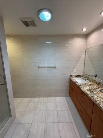 $5,995 | 5906 Graves Avenue, Encino, CA 91316