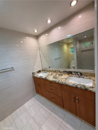 $5,995 | 5906 Graves Avenue, Encino, CA 91316