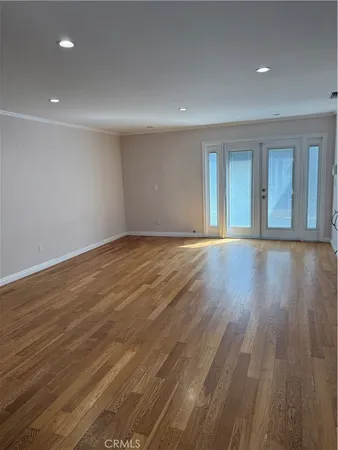 $5,995 | 5906 Graves Avenue, Encino, CA 91316