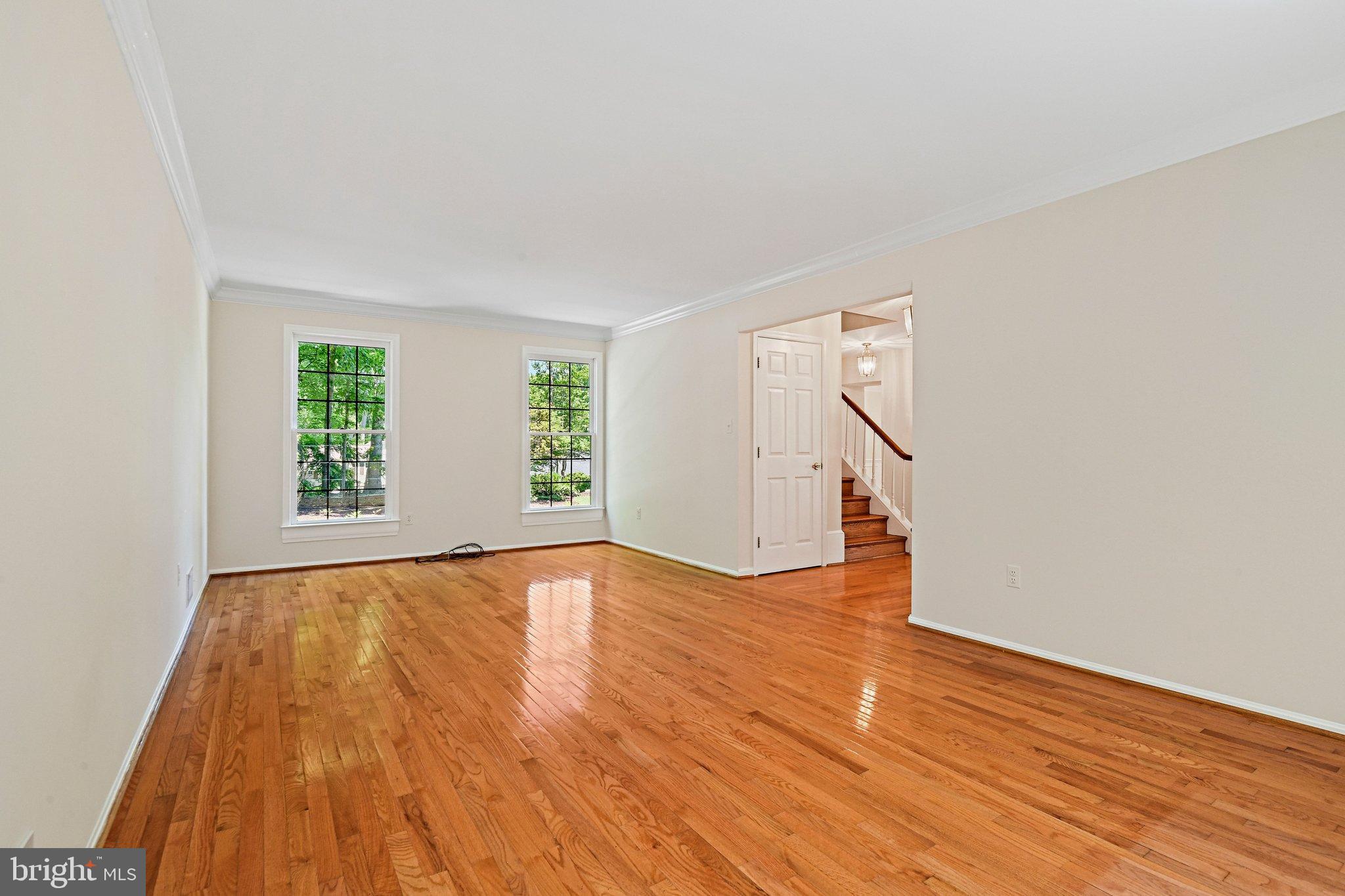 11311 Handlebar Road Reston, VA 20191 - Photo 15 of 78 Living Room
WOW!