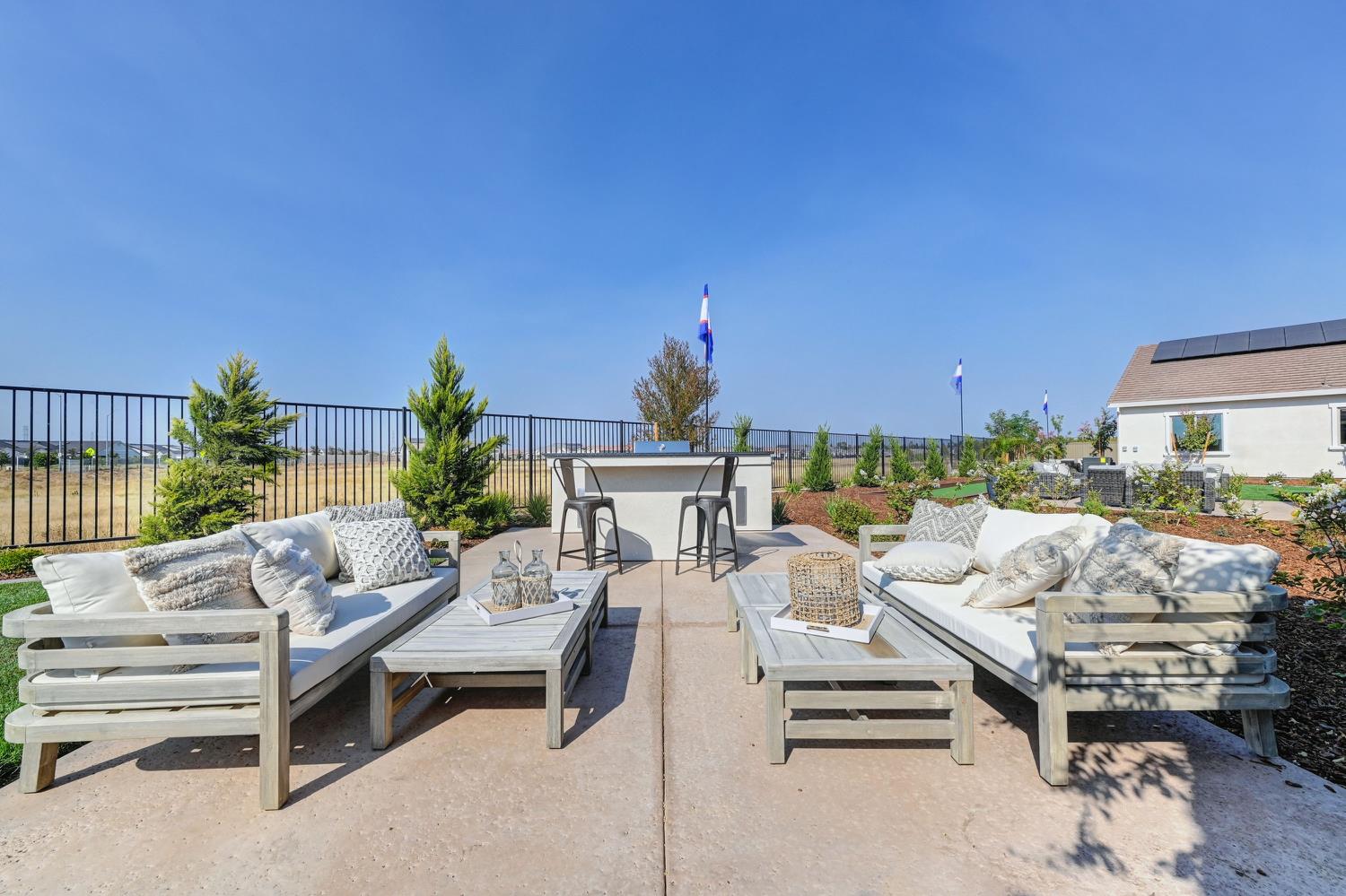 2009 Arbor Rdg Drive Roseville, CA 95747 - Photo 58 of 70