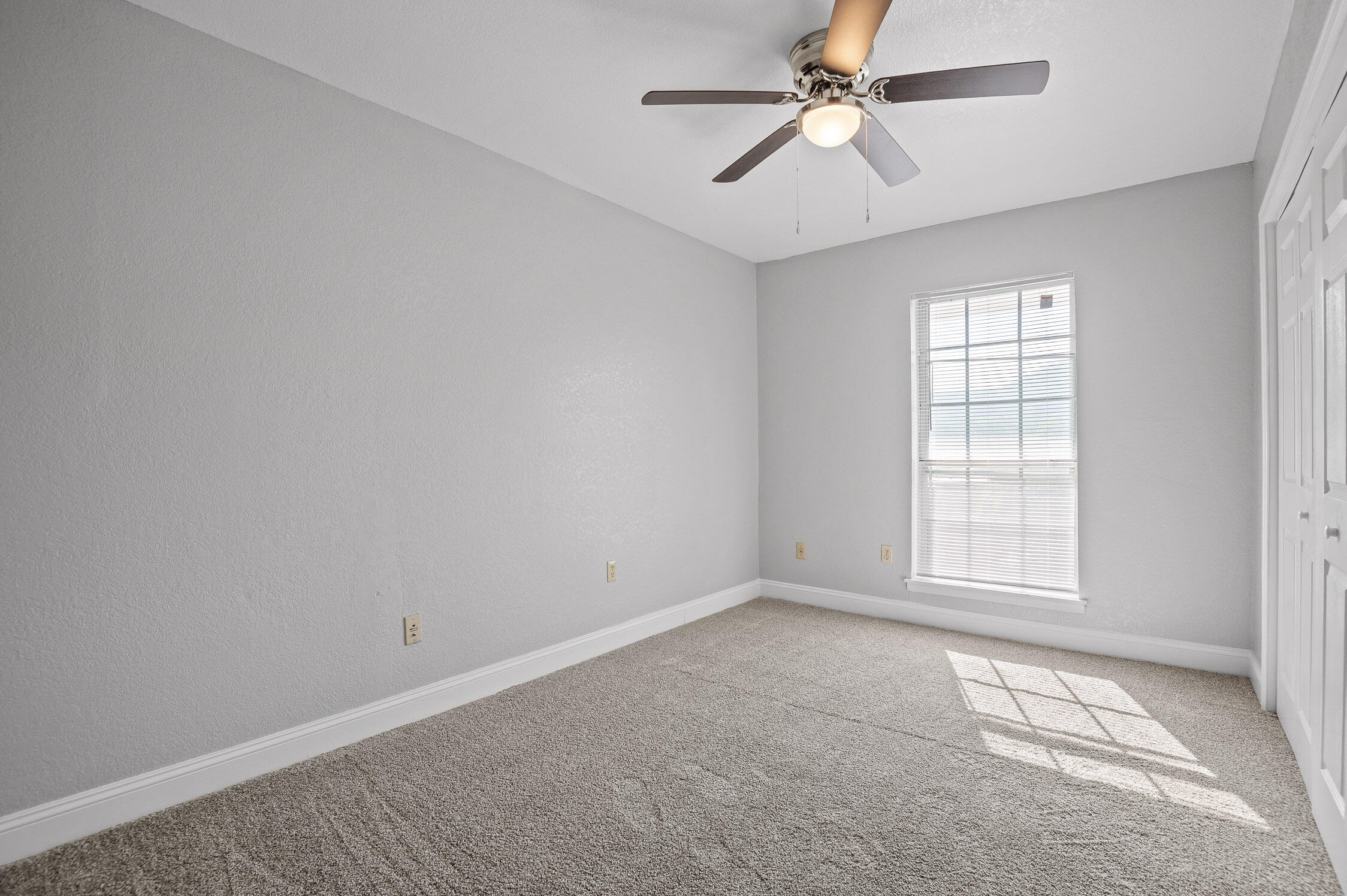 900 Mountain Creek Road, Unit K144 Chattanooga, TN 37405 - Photo 22 of 33 16-Mountain Creek-15