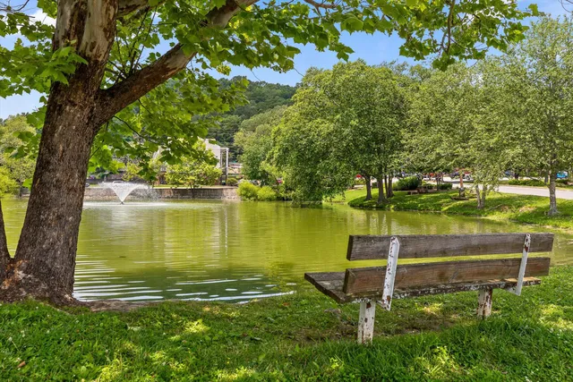 $149,500 | 900 Mountain Creek Road, Unit K144, Chattanooga, TN 37405