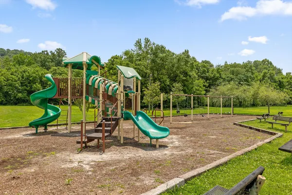 $130,000 | 900 Mountain Creek Road, Unit K144, Chattanooga, TN 37405