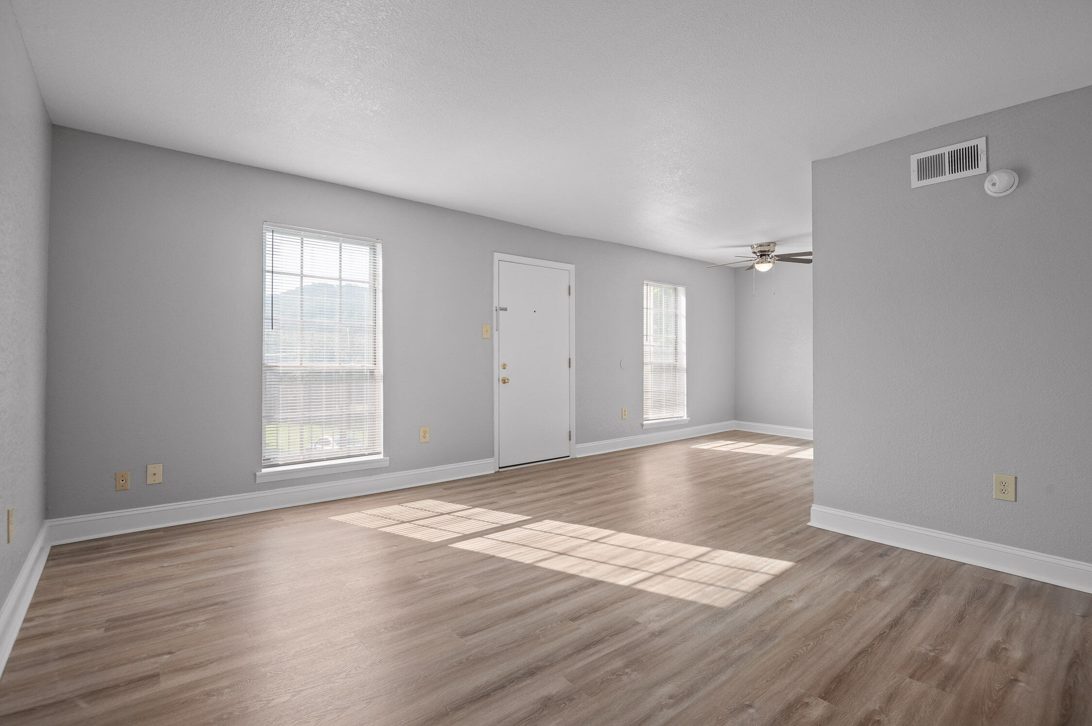 900 Mountain Creek Road, Unit K144 Chattanooga, TN 37405 - Photo 5 of 33 13-Mountain Creek-12