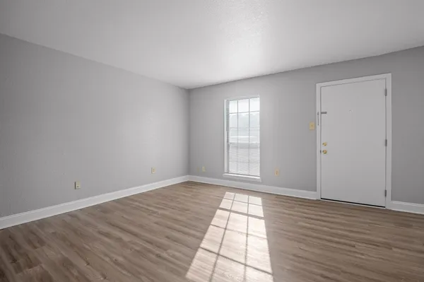 $130,000 | 900 Mountain Creek Road, Unit K144, Chattanooga, TN 37405