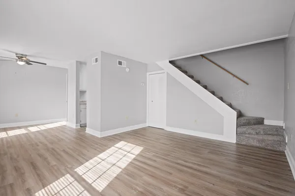 $130,000 | 900 Mountain Creek Road, Unit K144, Chattanooga, TN 37405