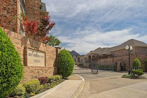 $729,000 | 8623 Royalbrook Court, Dallas, TX 75243
