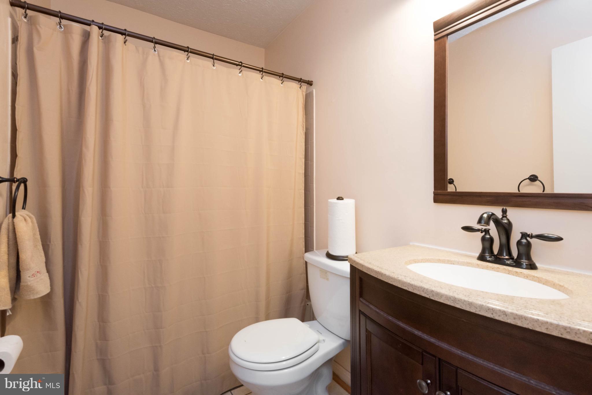 7505 Garrison Road Hyattsville, MD 20784 - Photo 17 of 25 Upper Level