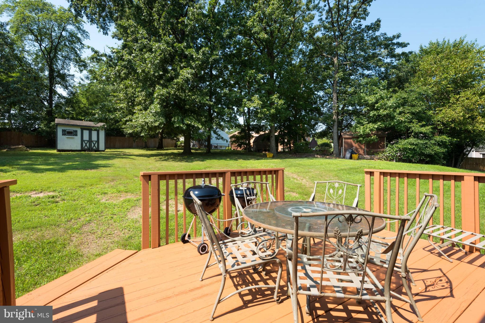 7505 Garrison Road Hyattsville, MD 20784 - Photo 23 of 25 Deck