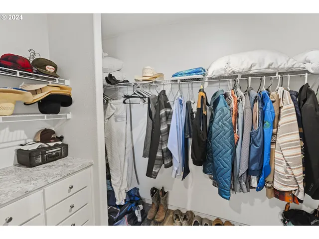 $1,200,000 | 5109 Hyline Road, Ontario, OR 97914