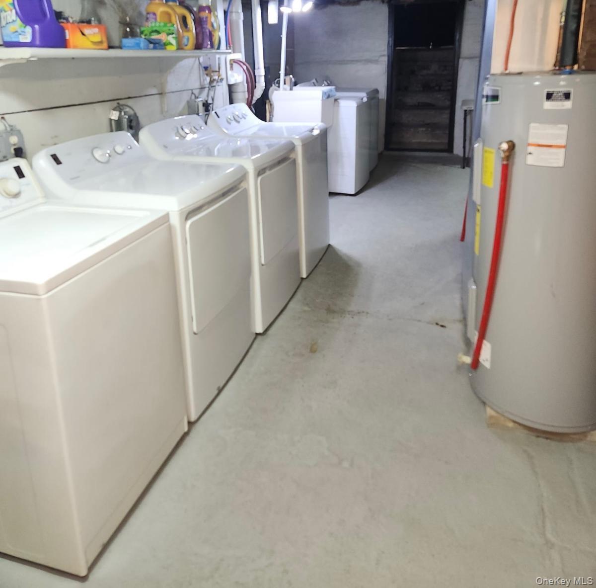 21 Lincoln Avenue, Unit 2 Poughkeepsie, NY 12601 - Photo 15 of 18 a utility room with dryer and washer
