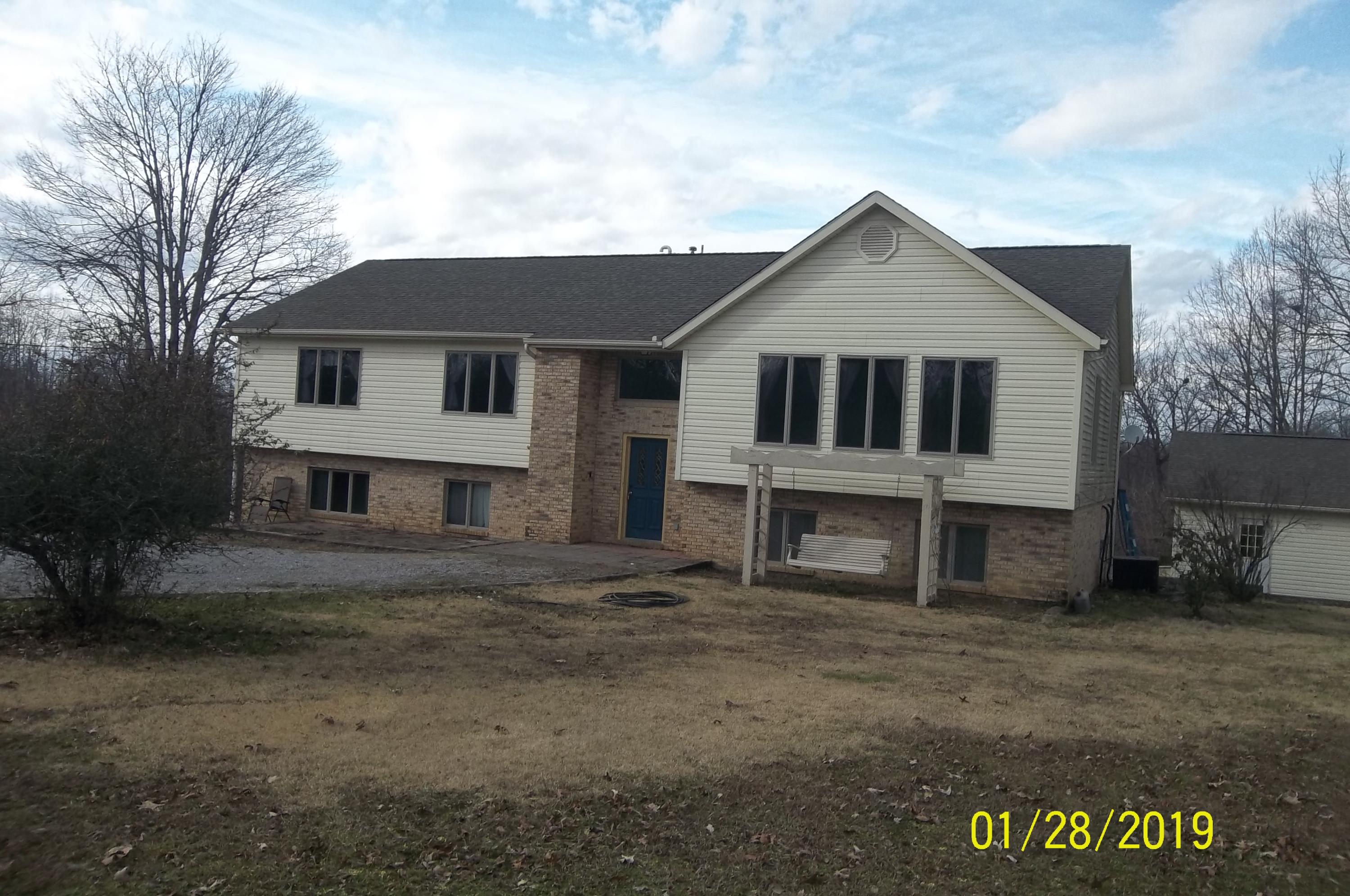 607 Christenson Road Deer Lodge, TN 37726 - Photo 1 of 38 100_1981
