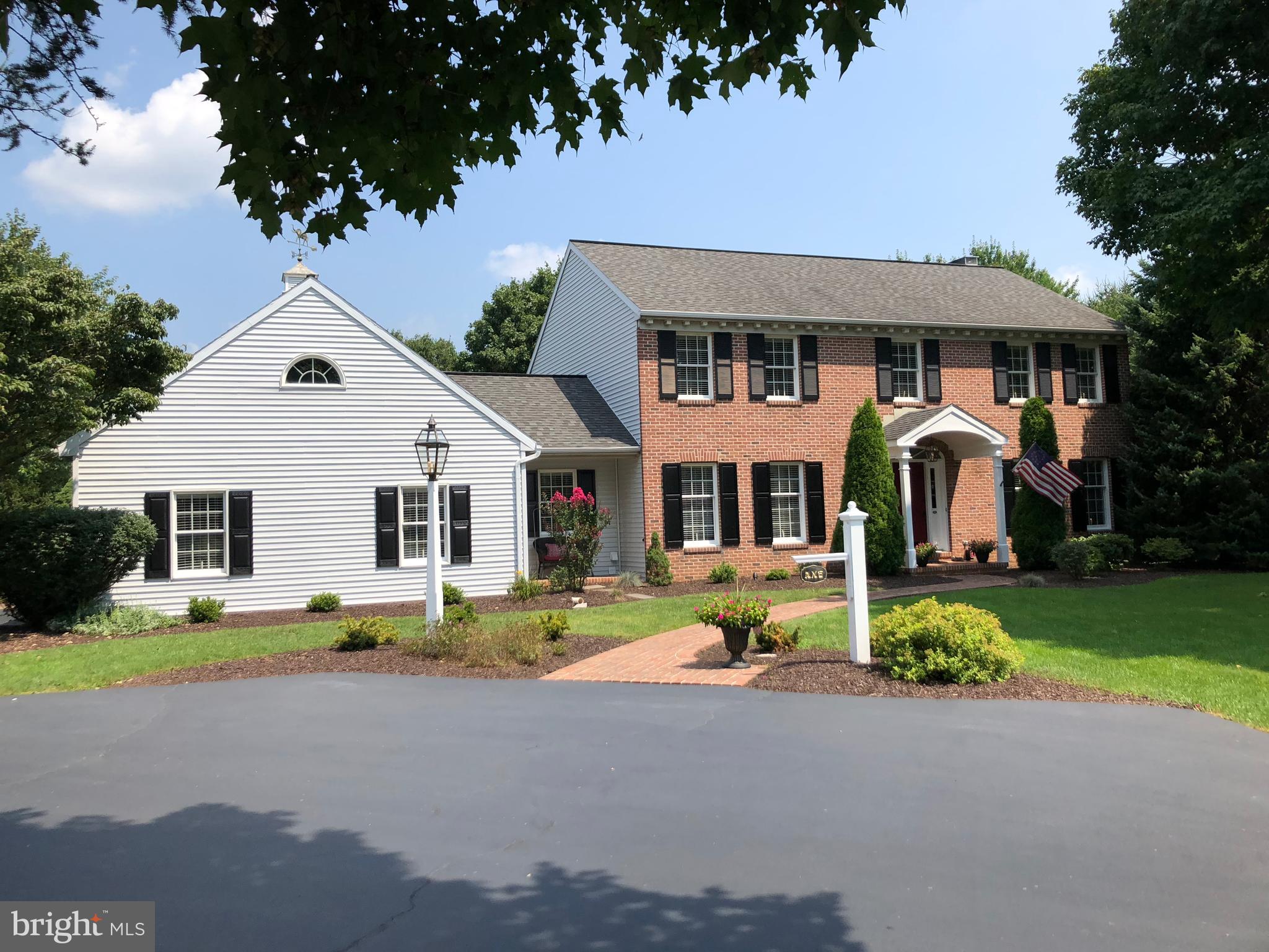10 Fieldstone Court Lititz, PA 17543 - Photo 1 of 32