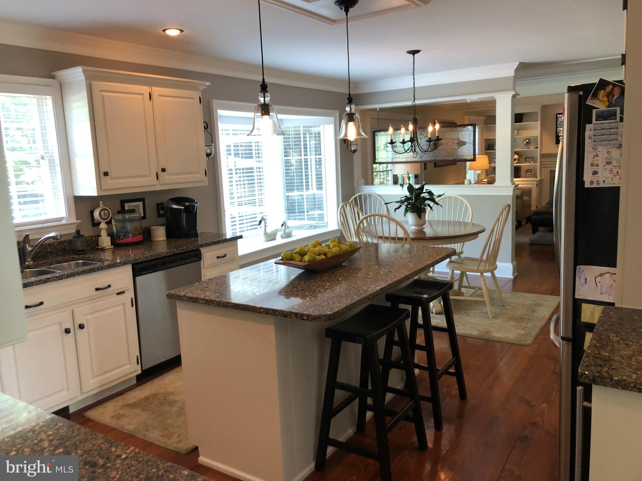 10 Fieldstone Court Lititz, PA 17543 - Photo 2 of 32