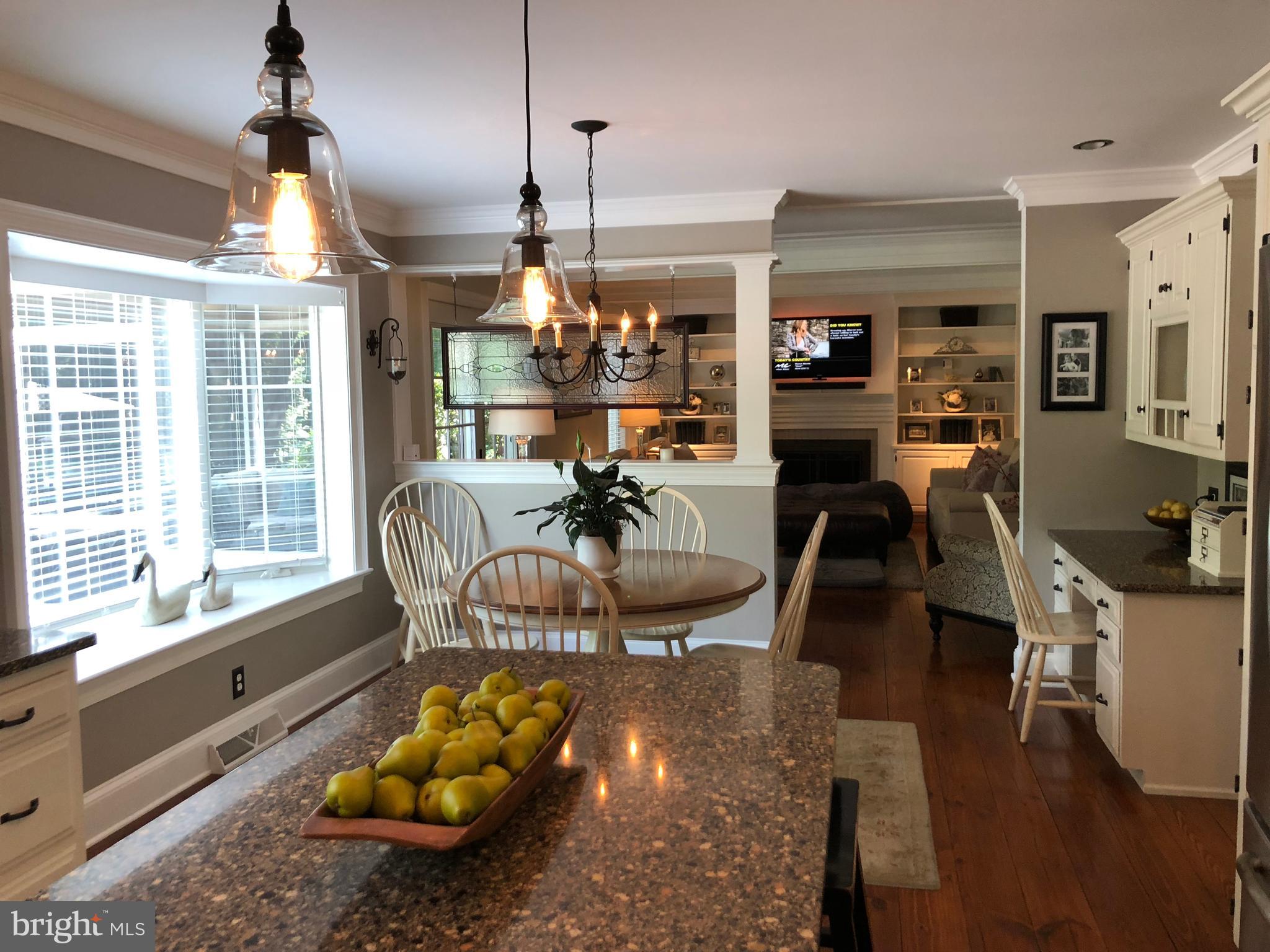 10 Fieldstone Court Lititz, PA 17543 - Photo 3 of 32