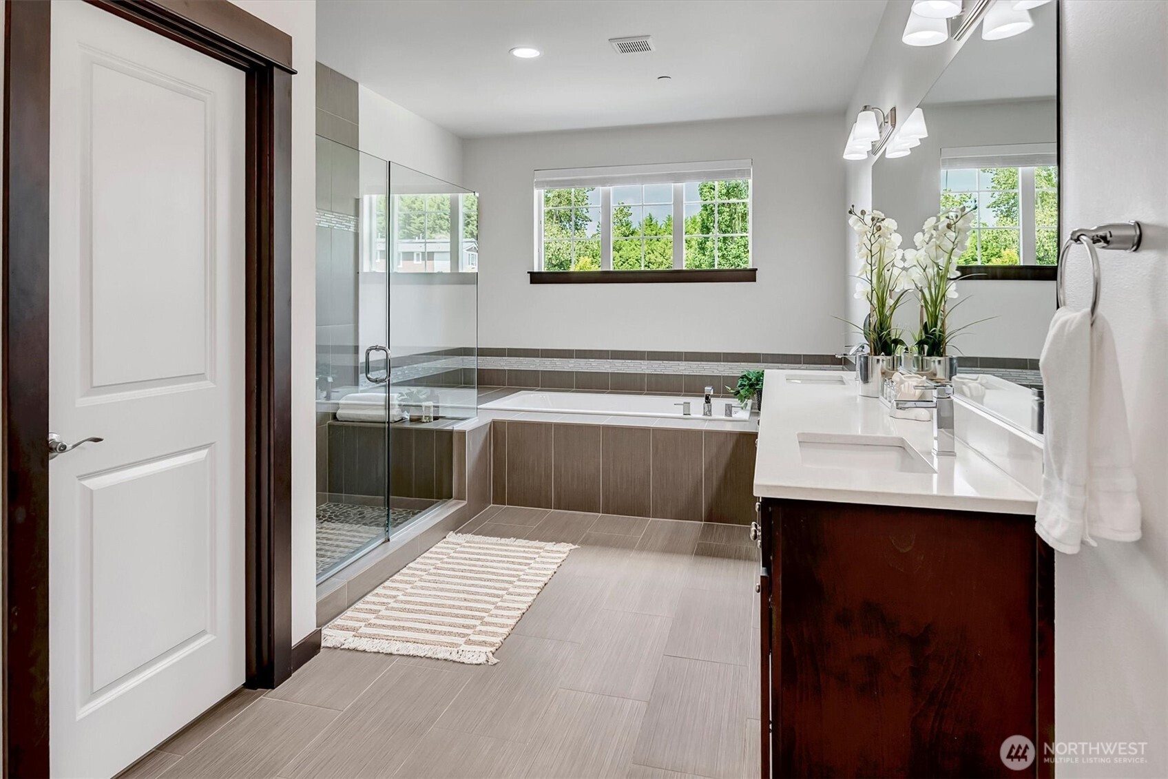 10125 Northeast 147th Street Bothell, WA 98011 - Photo 25 of 40
