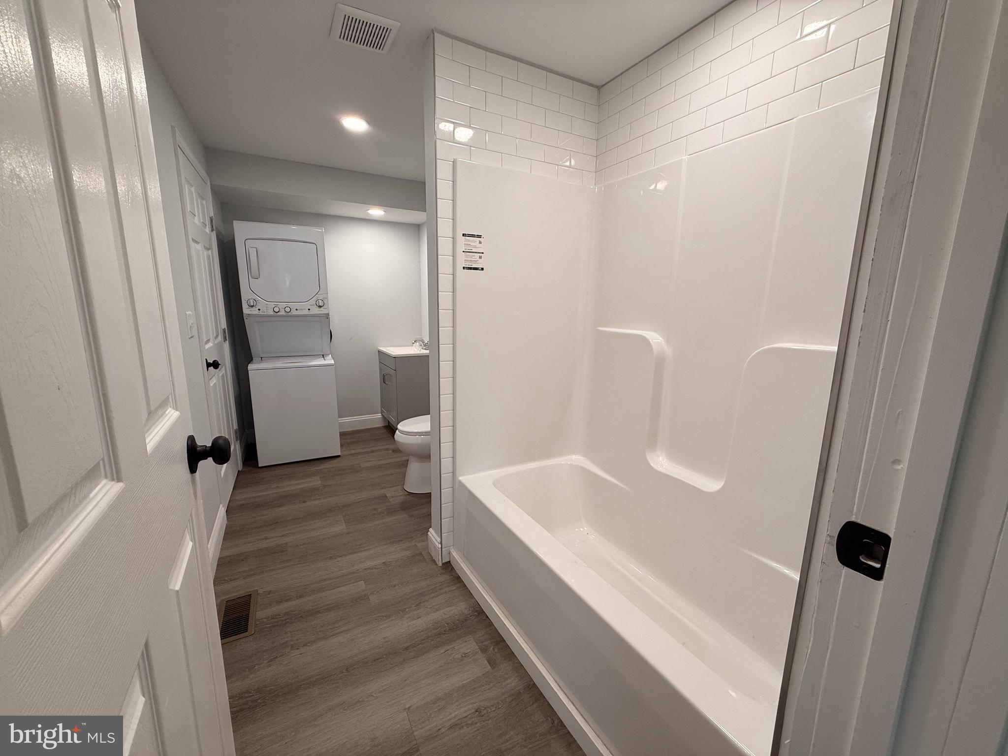 603 Main Street Delta, PA 17314 - Photo 13 of 15 605B Bathroom