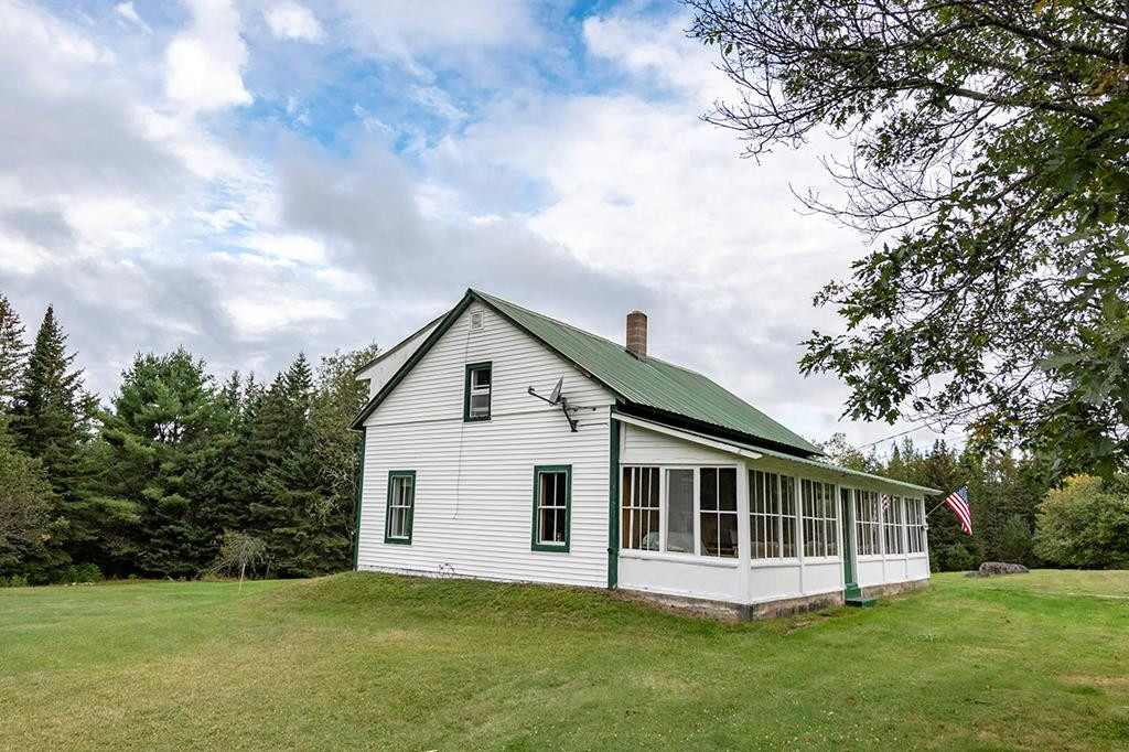 7835 State Rte 3 Vermontville, NY 12989 - Photo 2 of 22 Gallery Image 2