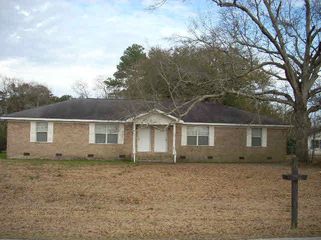 109 South Elm Street Foley, AL 36535 - Photo 1 of 7