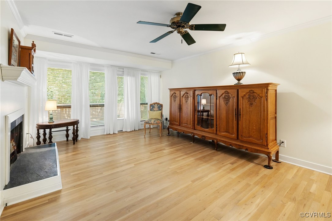 13512 Heathbrook Road Midlothian, VA 23112 - Photo 15 of 33 Large family room with door leading to deck