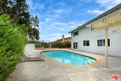 $1,549,000 | 6041 Ellenview Avenue, Woodland Hills, CA 91367