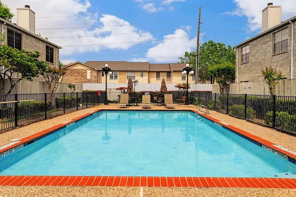 $1,675 | 7653 Cambridge Street, Houston, TX 77054