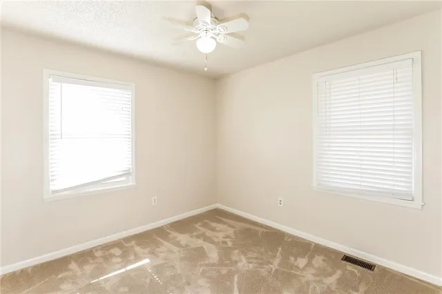 $1,845 | 810 Rowell Street, Excelsior Springs, MO 64024