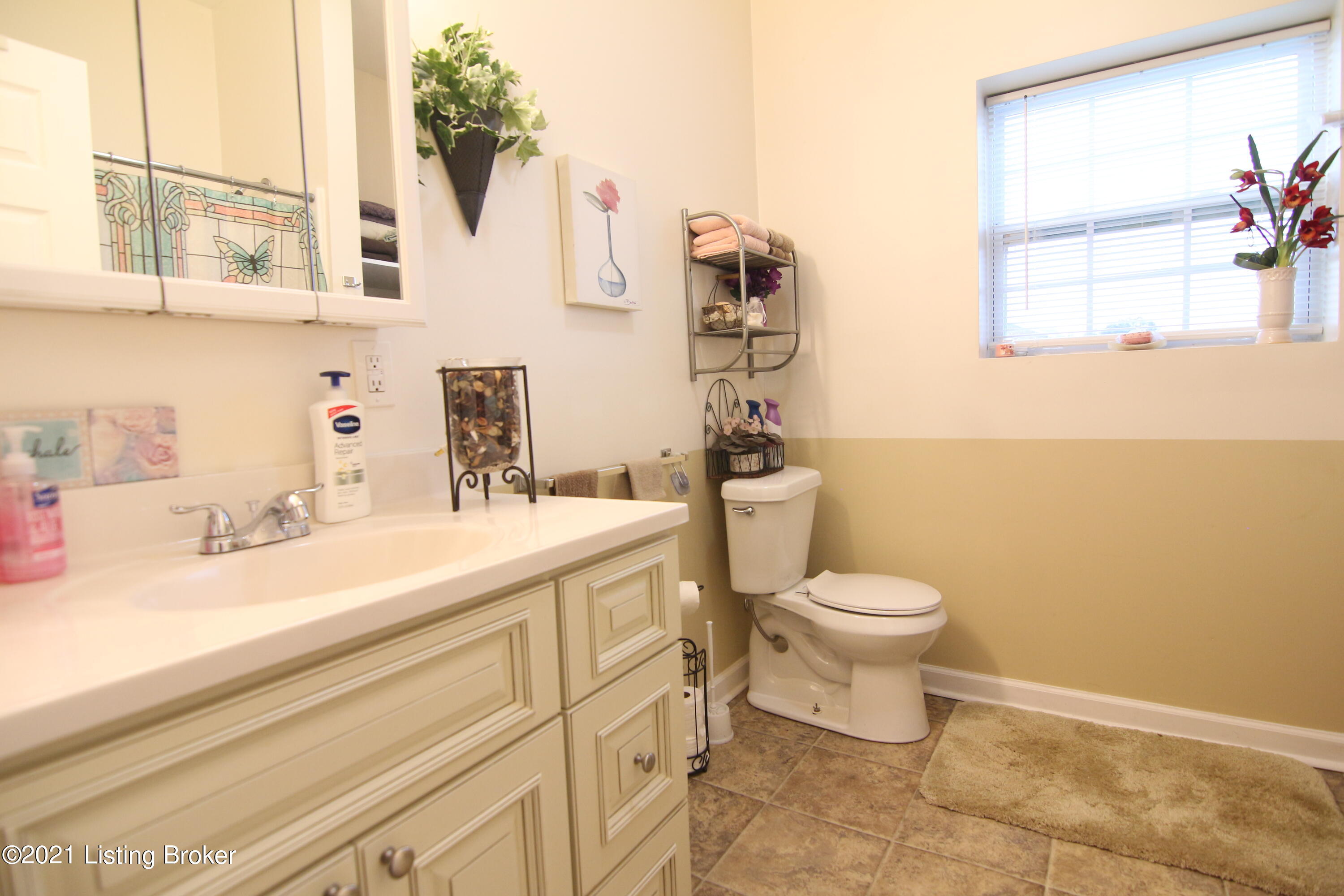 4610 Hopewell Road Louisville, KY 40299 - Photo 46 of 53 111
