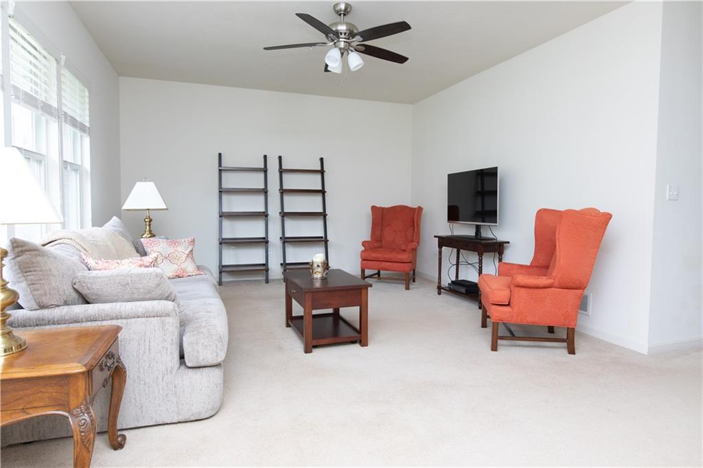 140 Harmony Road Wexford, PA 15090 - Photo 2 of 21 Gallery Image 2