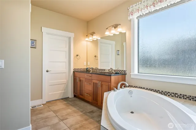 $797,900 | 3516 Dianna Way, Wenatchee, WA 98801