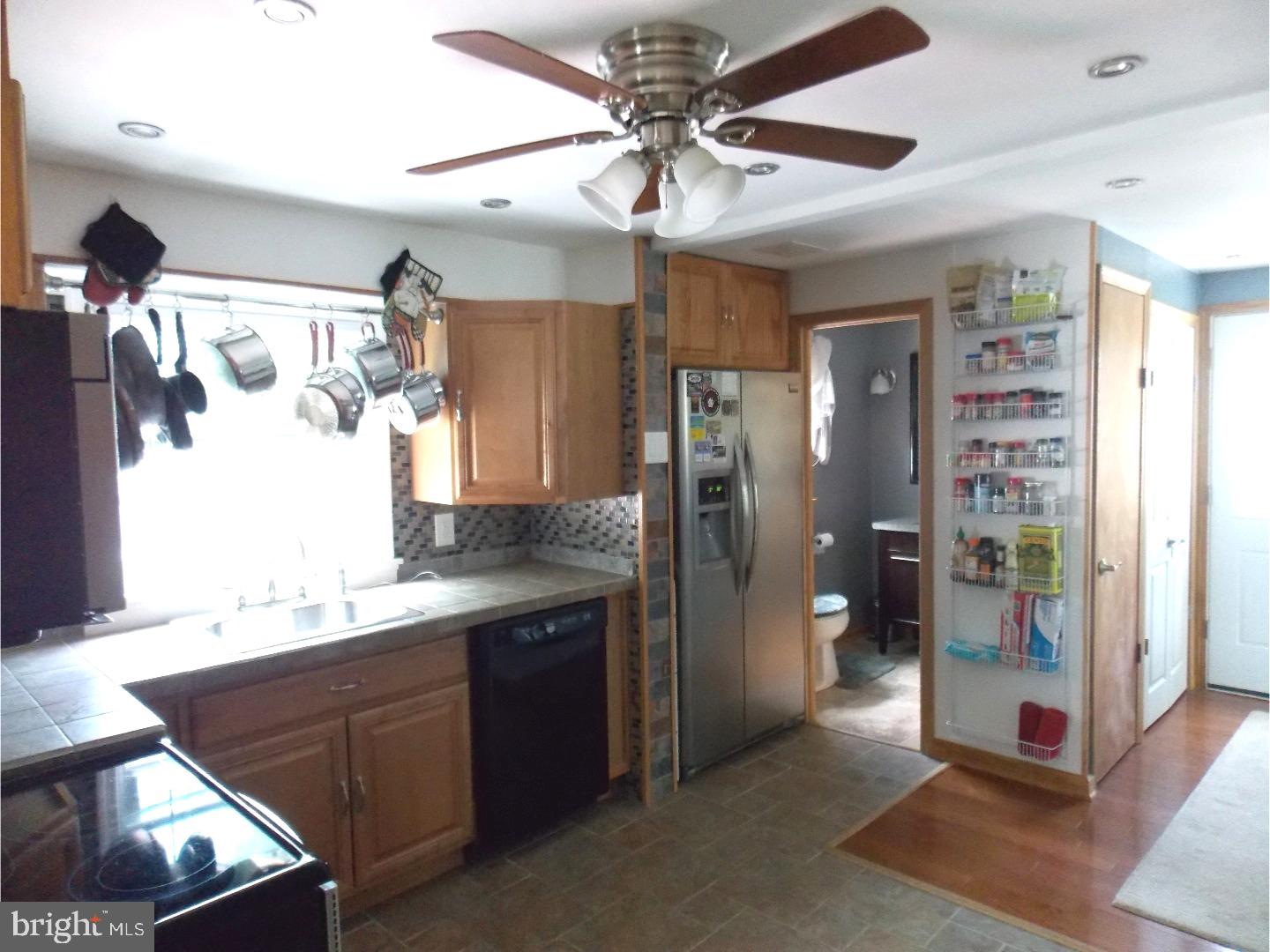 212 Byberry Road Hatboro, PA 19040 - Photo 7 of 24 Kitchen