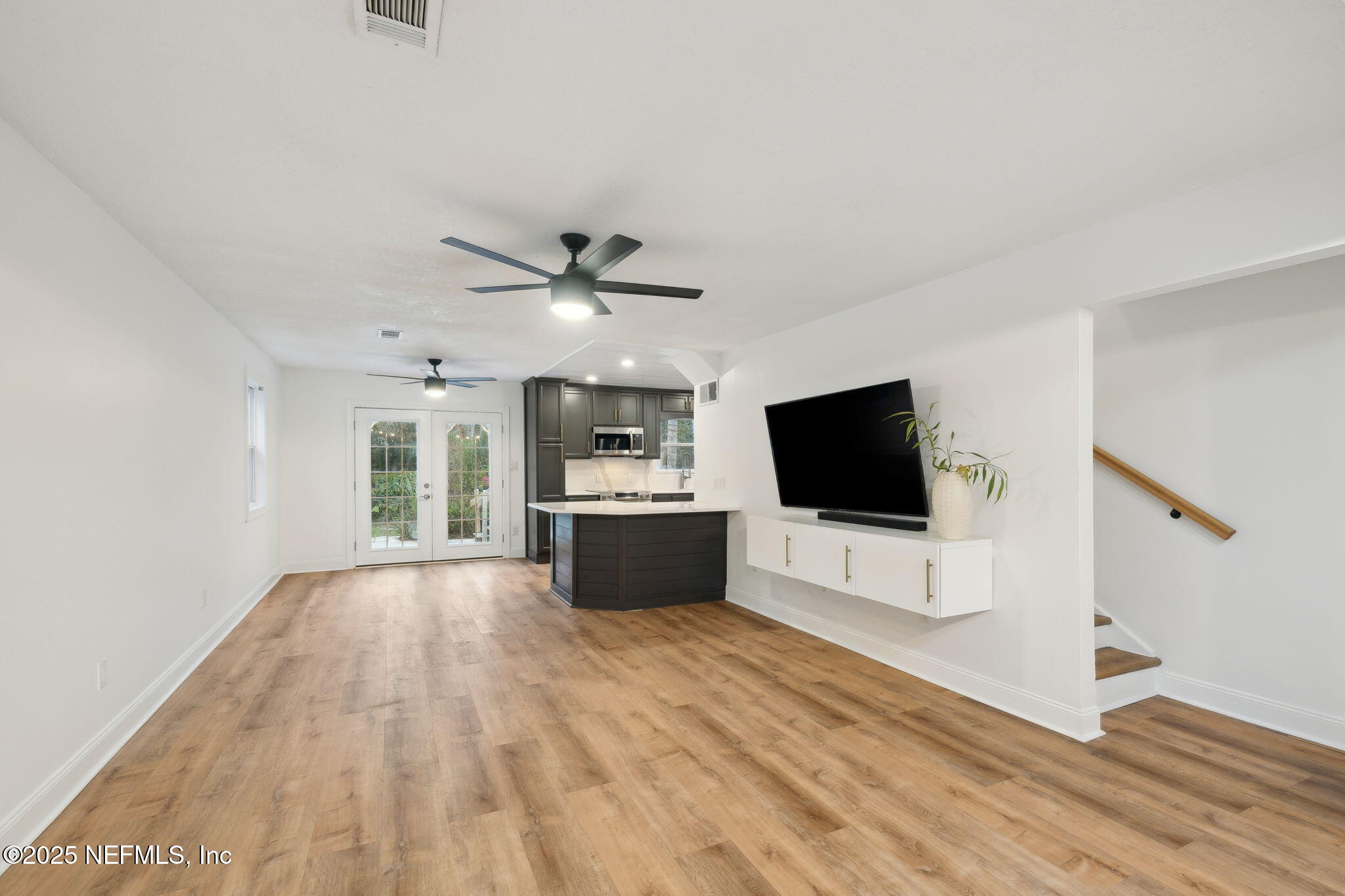 1904 Orange Picker Road Jacksonville, FL 32223 - Photo 13 of 61 Living room