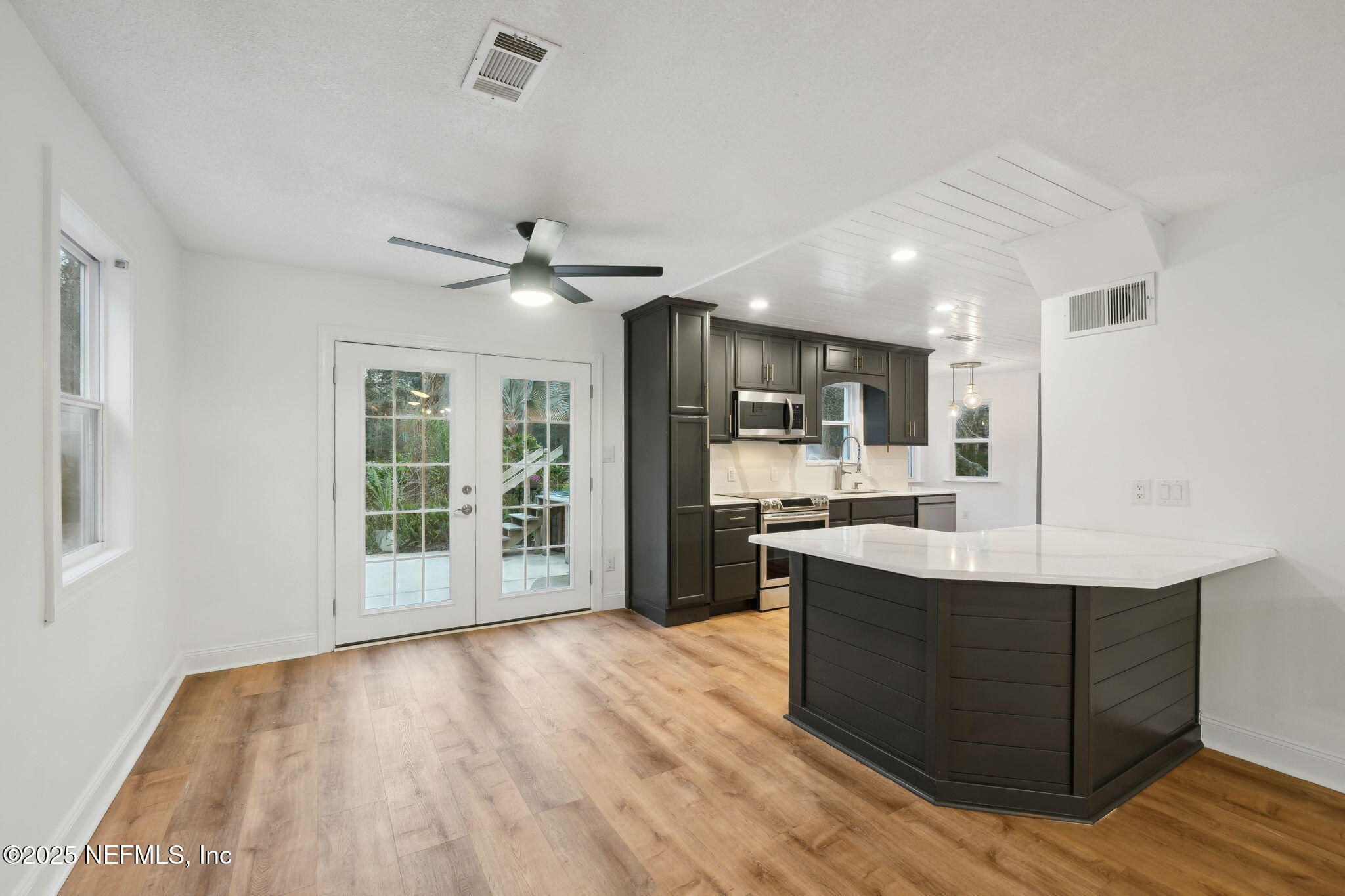 1904 Orange Picker Road Jacksonville, FL 32223 - Photo 17 of 61 Dining/kitchen