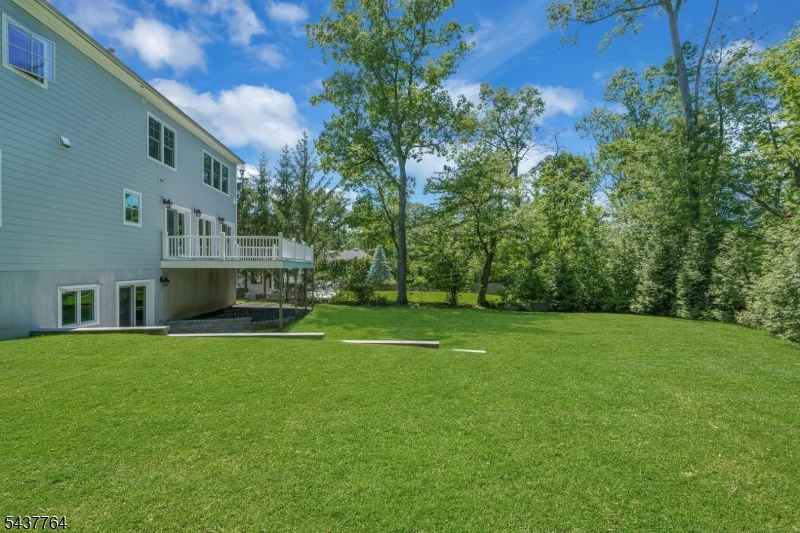16 Exeter Road Short Hills, NJ 07078 - Photo 47 of 49