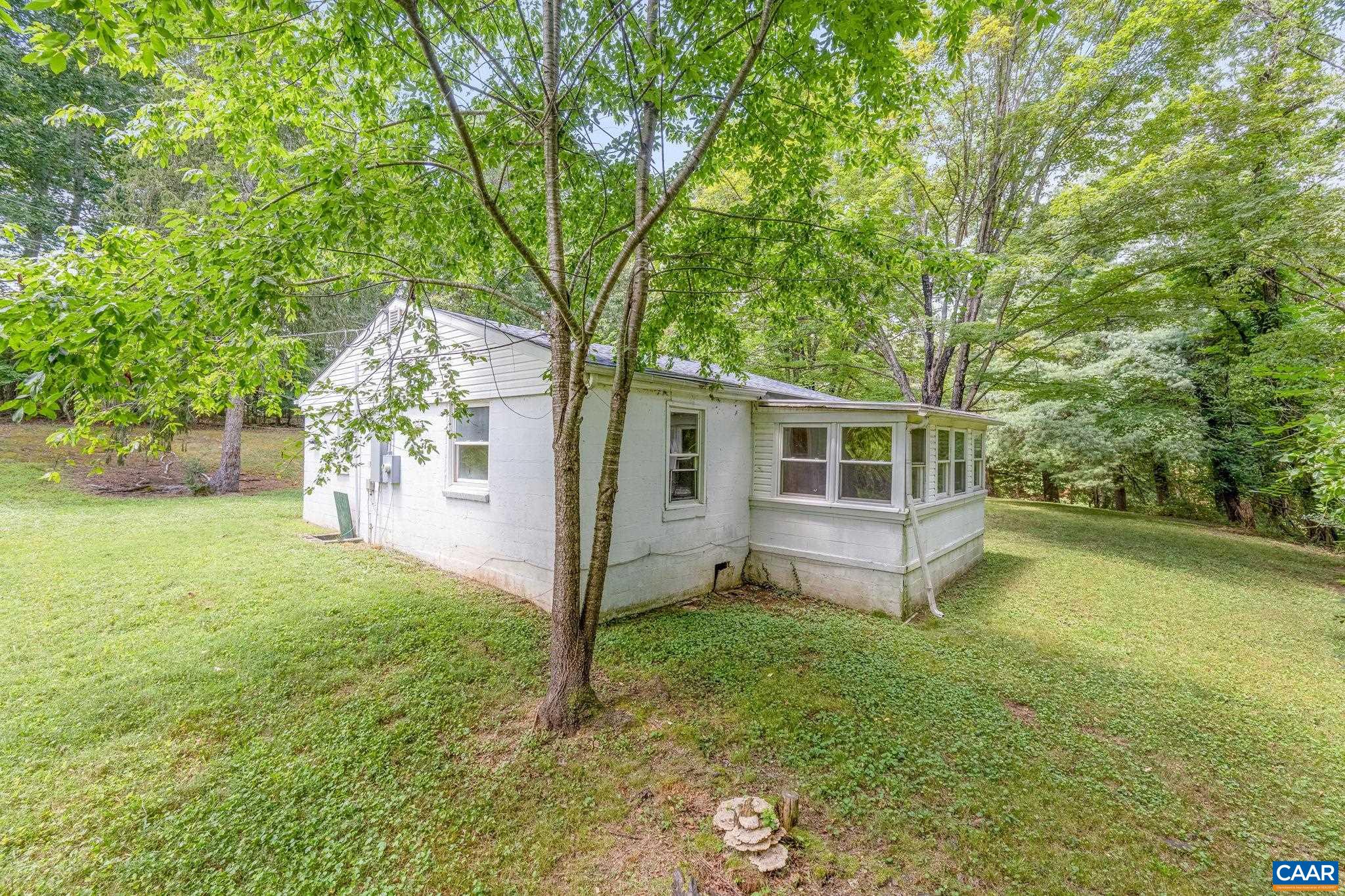 4427 Bunker Hill Road Keswick, VA 22947 - Photo 16 of 23 5 mins to Pantops