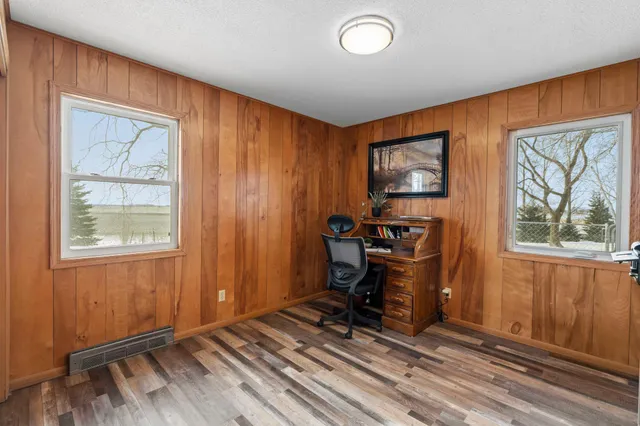 $340,000 | 35241 85th Street, Waseca, MN 56093