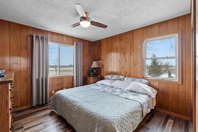 $340,000 | 35241 85th Street, Waseca, MN 56093