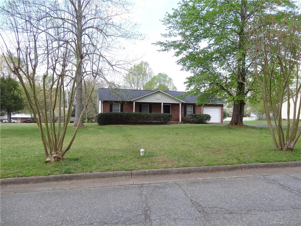 866 Ridge Drive Newton, NC 28658 - Photo 2 of 20