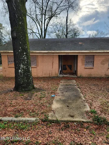 $65,000 | 213 Rd Of Remembrance, Unit 15, Jackson, MS 39209