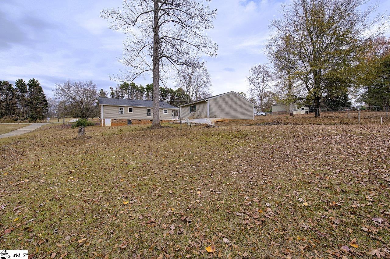 1324 Saluda Dam Road Easley, SC 29640 - Photo 33 of 36